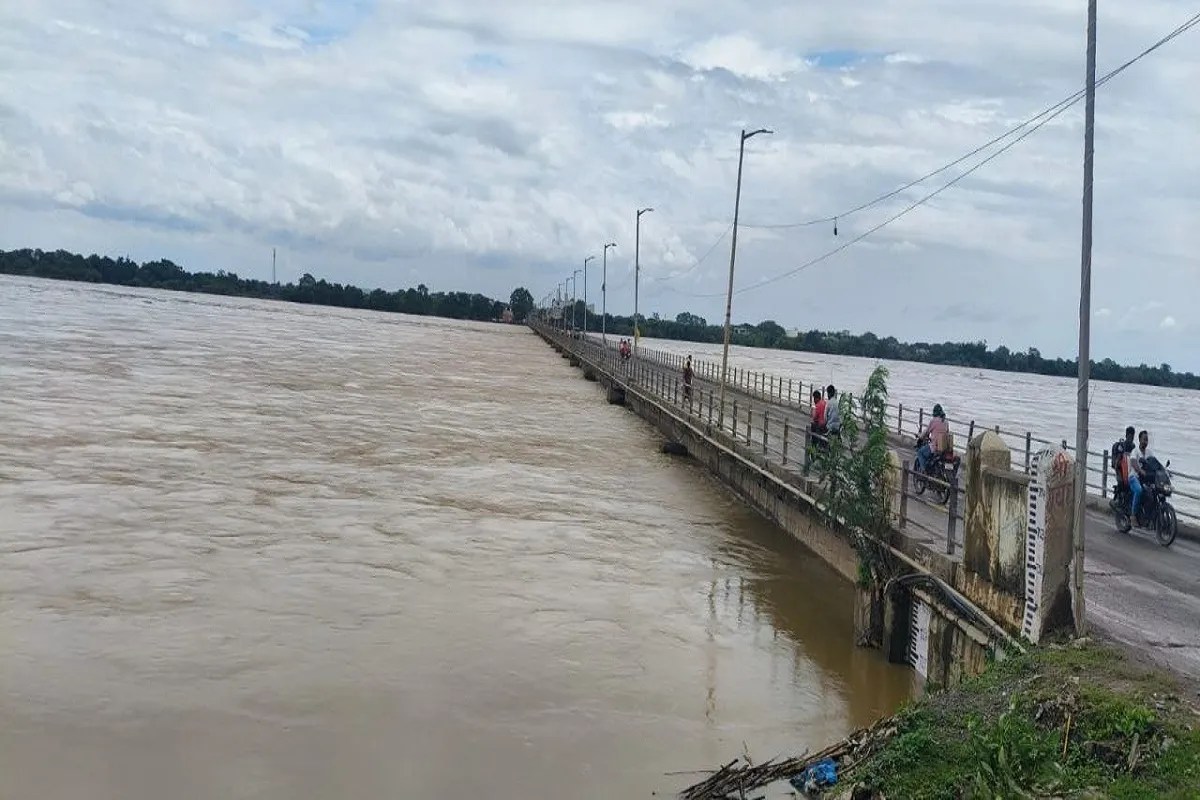 Flood threat in Shivrinayan