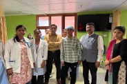 आठ घंटे चली हाई-रिस्क सर्जरी में अत्याधुनिक तकनीक का कमाल, करोड़ों रुपये की मशीनों की मदद से डॉक्टरों ने बचाई जान (फोटो सोर्स : भाषा संवाद WhatsApp News Group)
