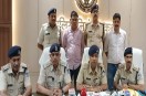जिले के धार्मिक स्थलों को निशाना बनाकर चोरी की वारदातों को अंजाम देने वाले चार सदस्यीय गिरोह का पुलिस ने पर्दाफाश किया है। पुलिस ने जैन मंदिरों से चोरी गई लगभग 100 वर्ष पुरानी दो प्रतिमाएं, सिंहासन, माता मंदिर से चोरी किया गया शंख रखने का पात्र, दान पेटी, श्रृंगार सामग्री सहित वारदात में प्रयुक्त स्कूटी और लोहे का कटर बरामद किया है।