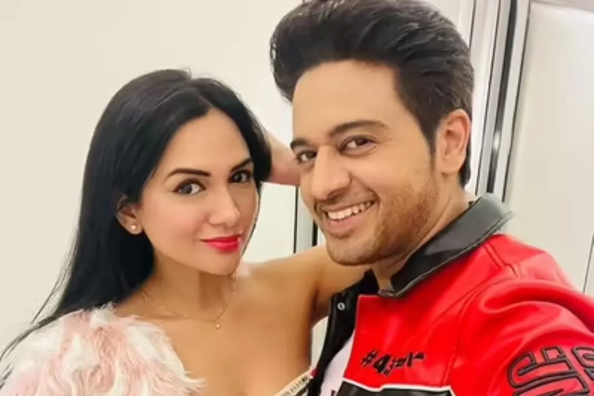 Akanksha Chamola big step partners with balaji telefilms new digital show