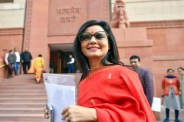 Mahua Moitra, Mahua Moitra News, Mahua Moitra Arrest Warrant, Mahua Moitra Arrest, Mahua Moitra High Court, Calcutta High Court, Mahua Moitra Case, TMC MP Mahua Moitra,