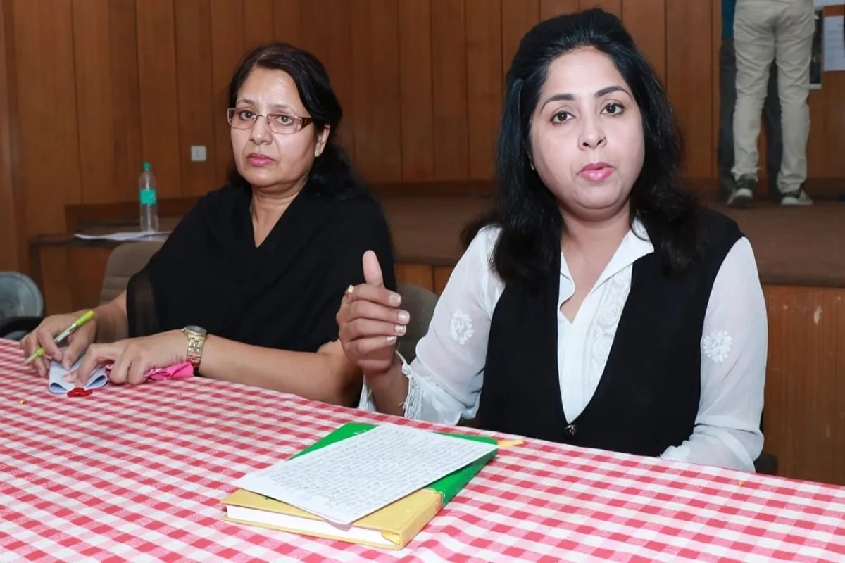 नौतनवा में लगे नारों के बाद पीड़ित परिवारों ने जताई चिंता, निष्पक्ष कार्रवाई और सुरक्षा की उठी मांग (फोटो सोर्स : भाषा संवाद WhatsApp News Group)