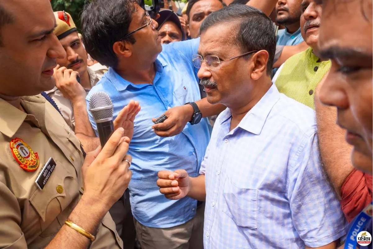 Arvind Kejriwal E20 petrol protest