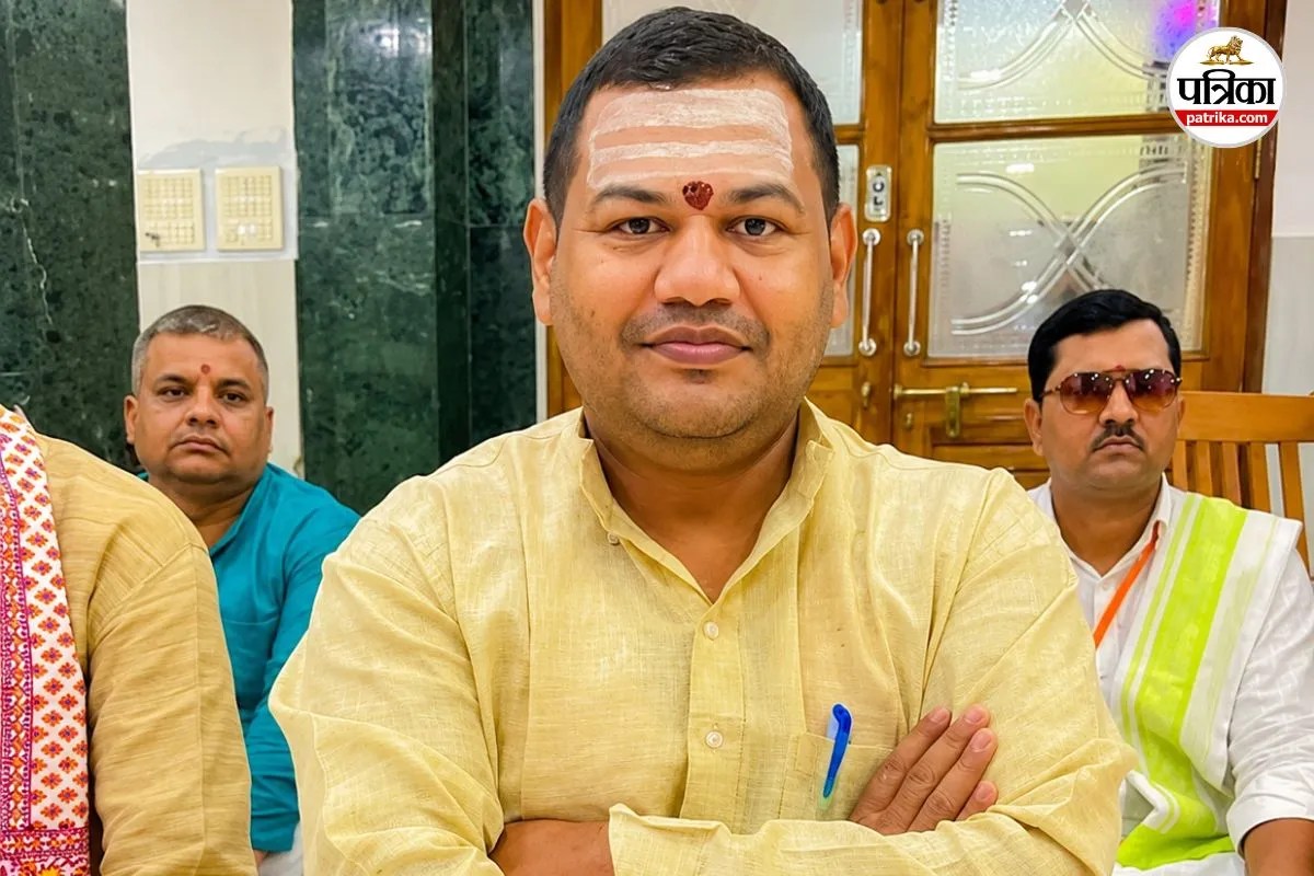 Acharya Indradev Mishra Acharya Indradev Mishra Ram Mandir Ram Mandir News