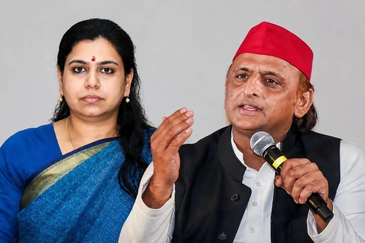 akhilesh yadav divya mittal resignation ias officer