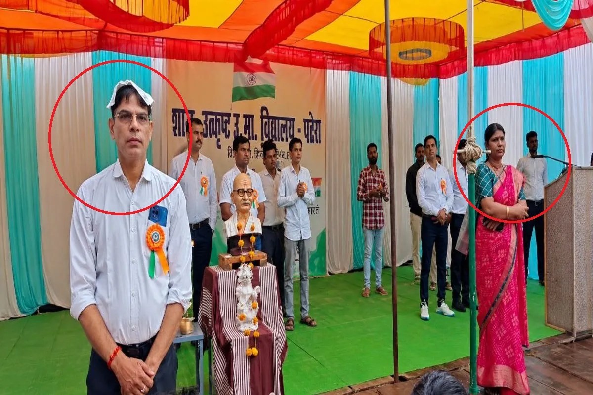Ex Principle of Damoh Patera School on Independence day manch