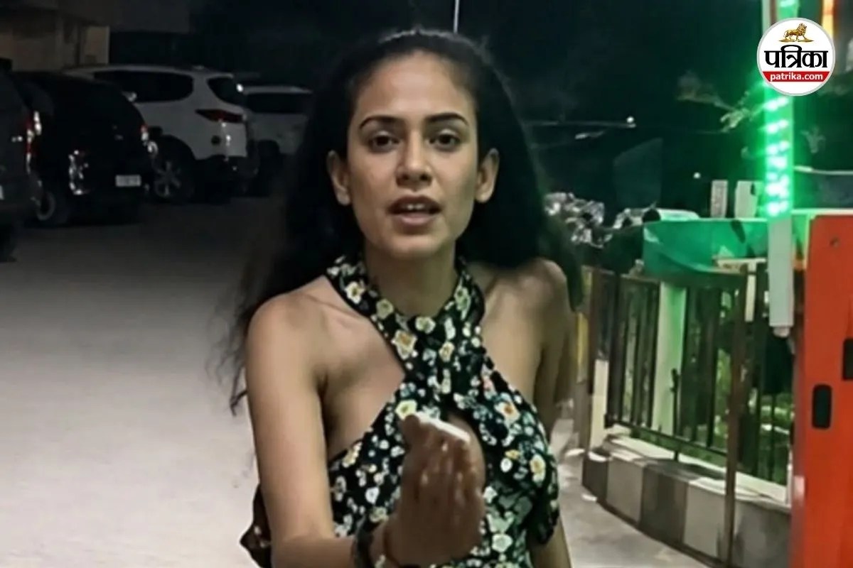 Greater Noida Society News Amrapali Centurian Park Greater Noida Viral Video
