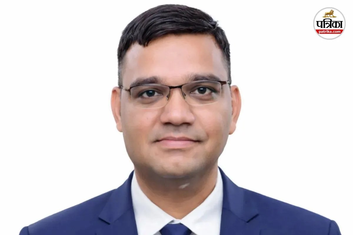 Rinku Singh Rahi News IAS Rinku Singh Rahi Statement Uttar Pradesh Bureaucracy