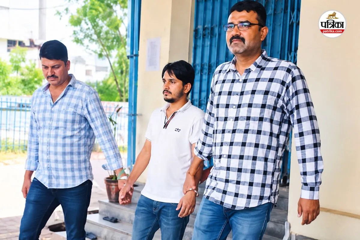 Jaipur Cloth Fraud Accused