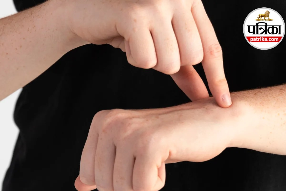 Radial Nerve Compression Symptoms,Wrist Drop Causes,Nerve Pain in Hand,