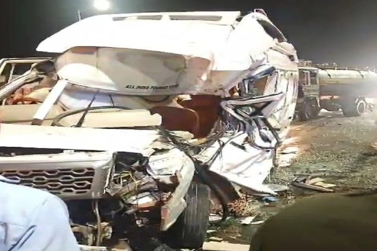 Mini bus rams into trailer near Himmatnagar; one dead, nine injured