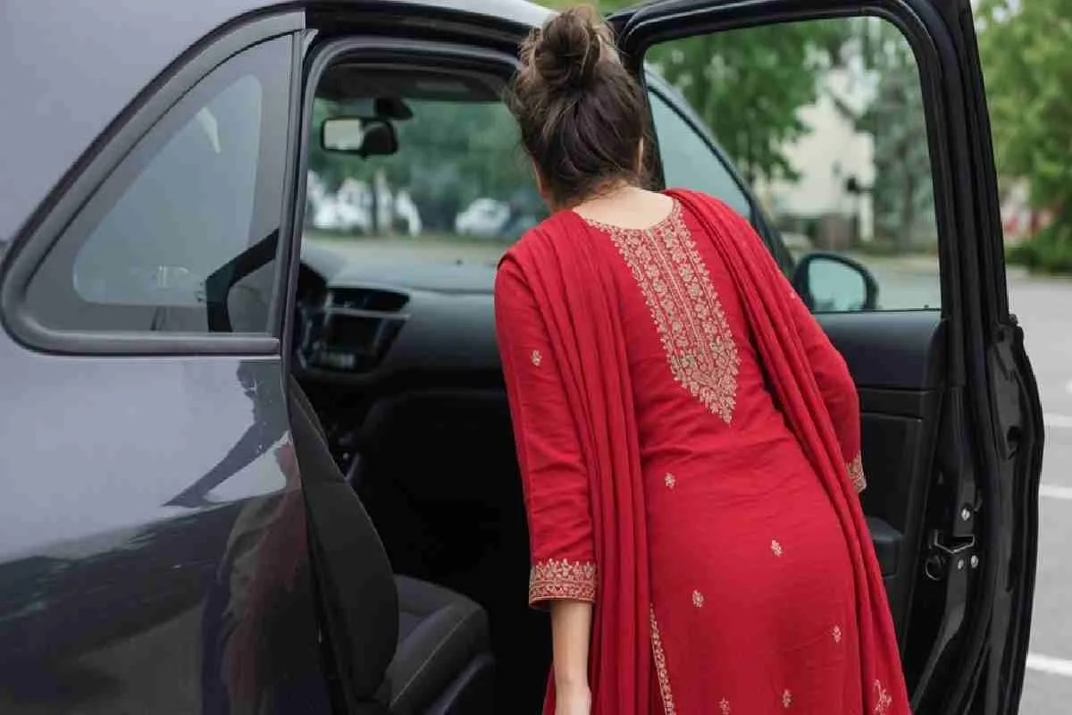 Live-in relationship: 5 साल लिवइन में रखा फिर धोखा (Photo Source - AI)