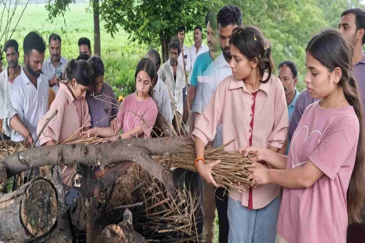 daughters fulfilled sons duties:3 बेटियों ने निभाया बेटों का फर्ज (Photo Source - Patrika)