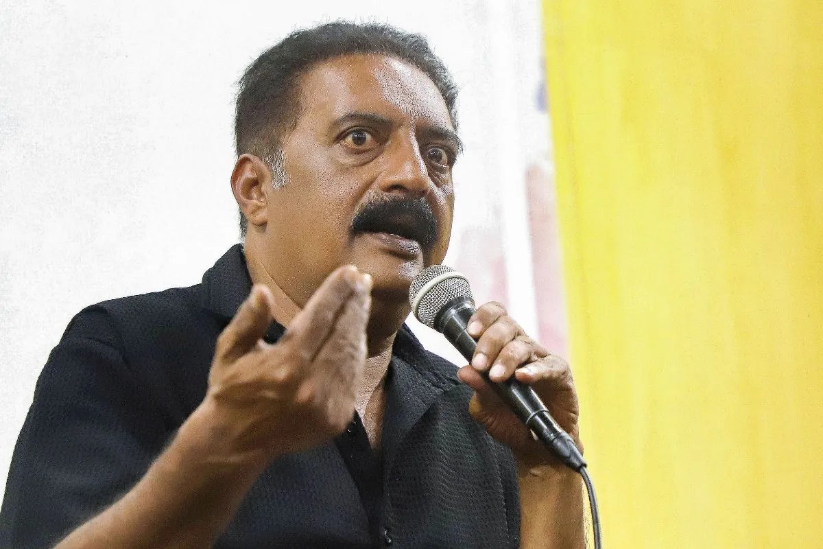 Prakash Raj on Karnataka Election Commission.