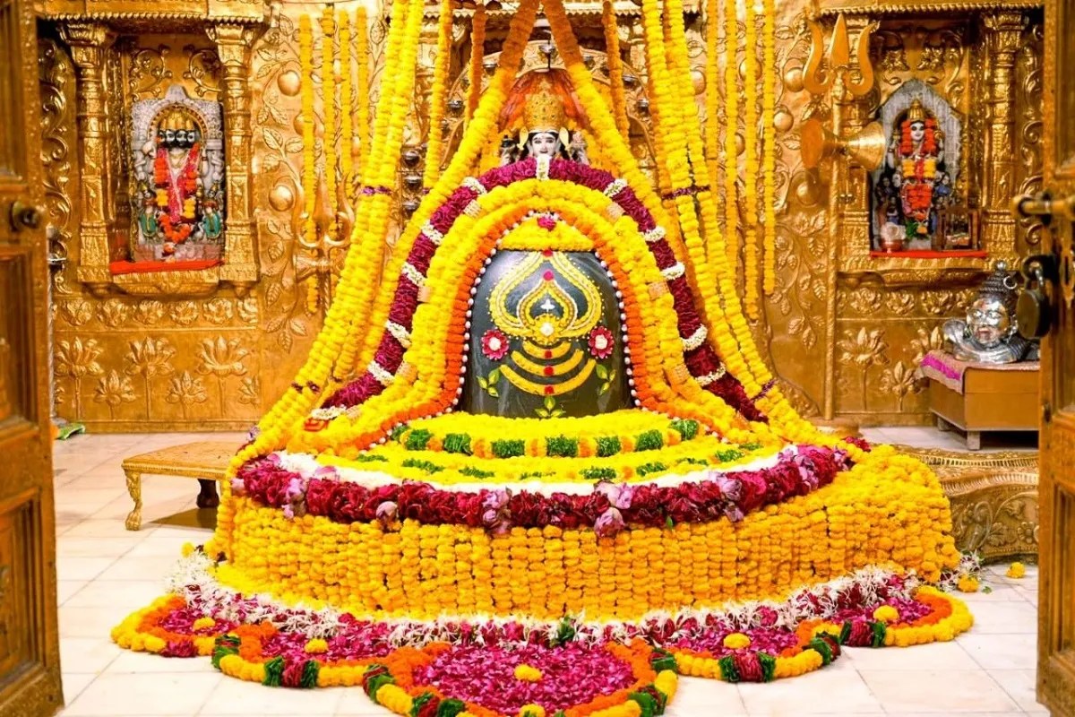 Devotees flock to Shiva temples across Gujarat on the first day of the month of Shravan