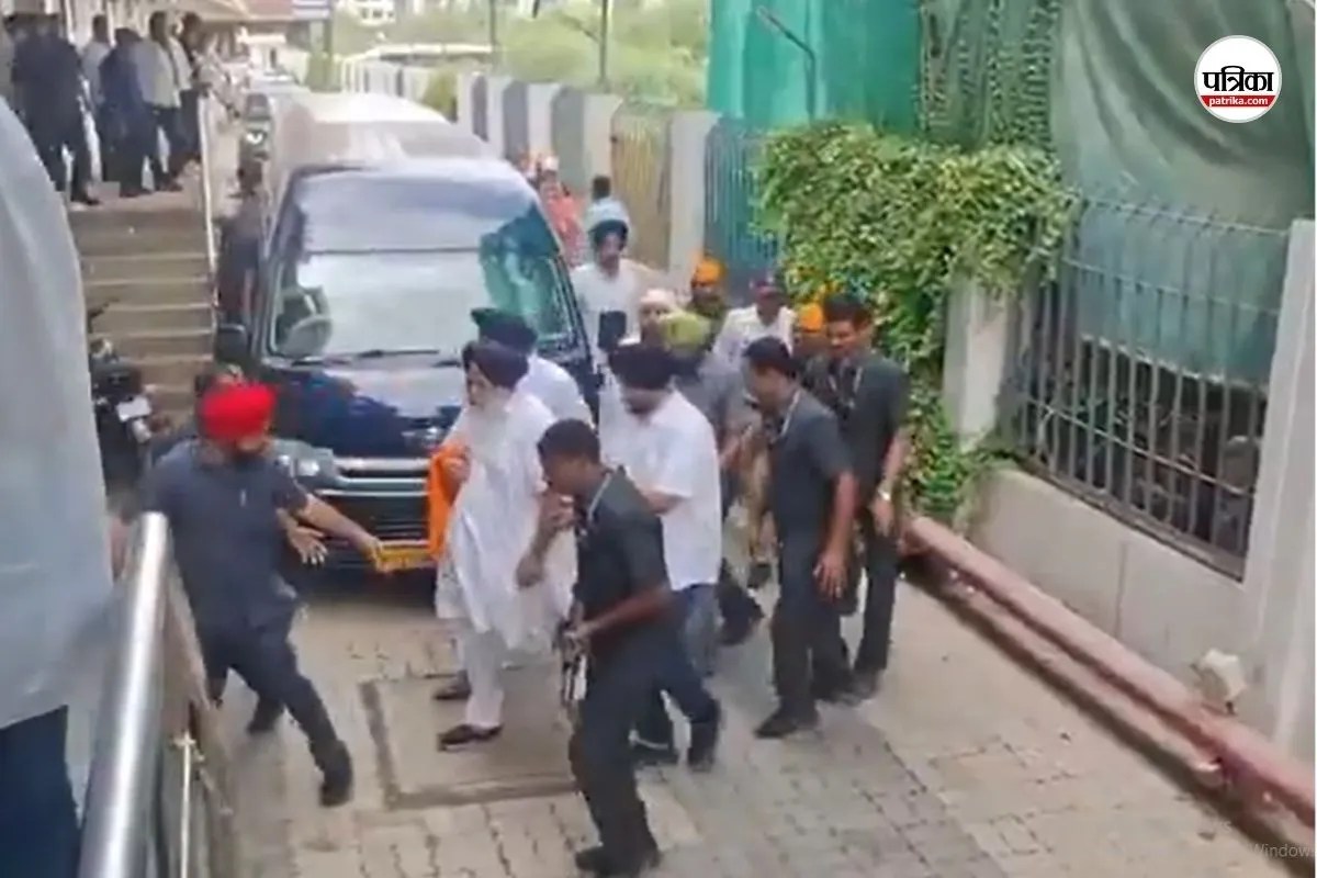 Sukhbir Badal Attacked news