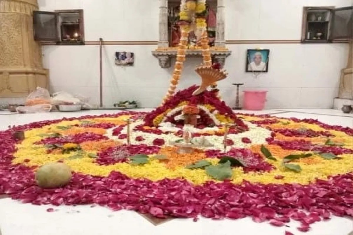 'Sawan' month begins in Gujarat today; devotees to throng Shiva temples for worship
