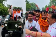 Slipper Attack on Pappu Yadav, पप्पू यादव चप्पल कांड, UP News
