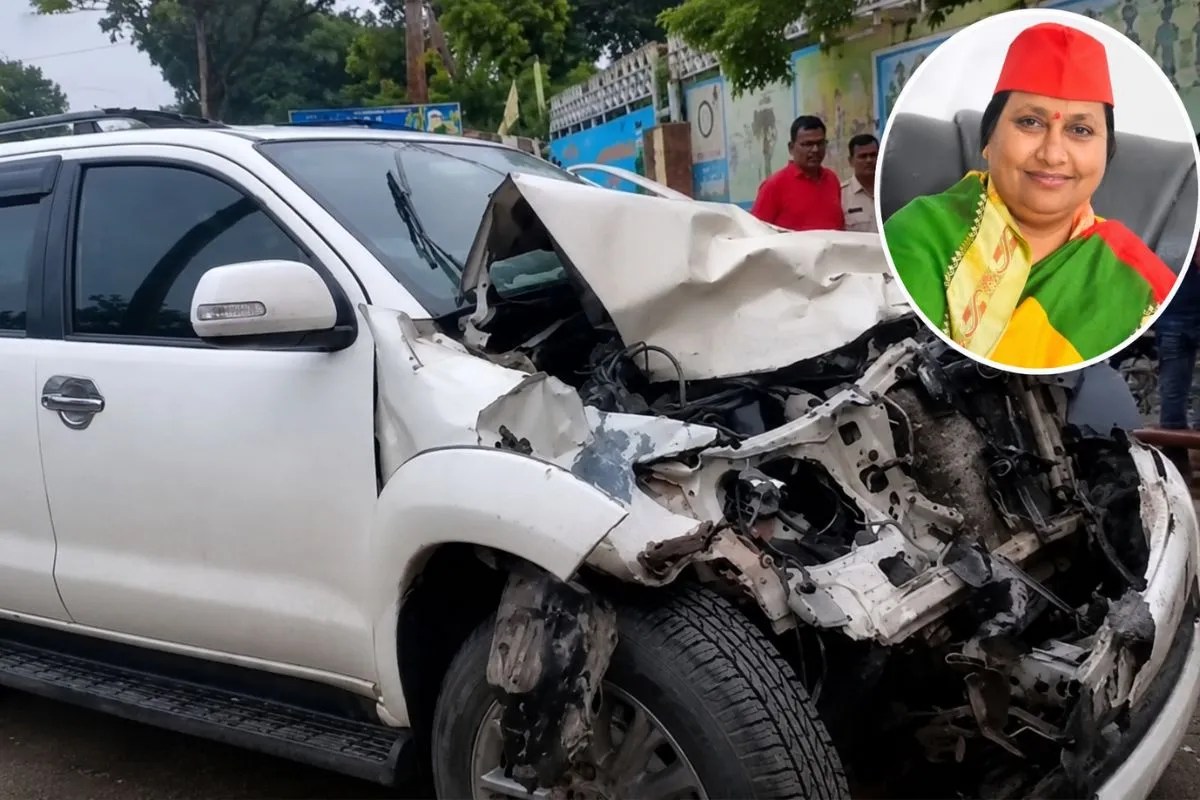 Apex School Bahraich, SP MLA Indrani Varma, Bahraich road accident, UP News, Nilgai accident, Samajwadi Party, Kaiserganj accident, Bhinga MLA, UP Road Accident, सपा विधायक इंद्राणी वर्मा, बहराईच सड़क दुर्घटना, यूपी न्युज, नीलगाय दुर्घटना, समाजवादी पार्टी, भिनगा विधायक, सड़क दुर्घटना