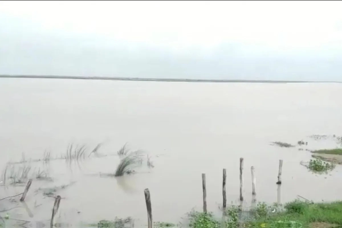 गंगा का जलस्तर बढ़ा, फोटो सोर्स- पत्रिका