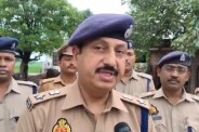 घटना की जानकारी देते एसएसपी, फोटो सोर्स- इटावा पुलिस