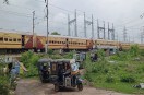 Margin time causes trouble for passengers; Bilaspur-Bhopal Express often waits for hours at the outer signa