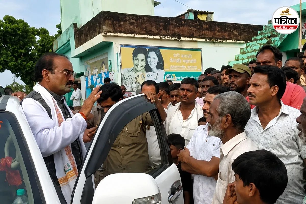 BJP MLA Viral Video Dhourahara MLA News Lakhimpur Kheri News