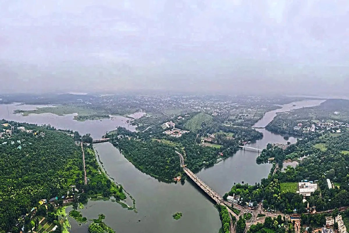 Bhadbhada Gates