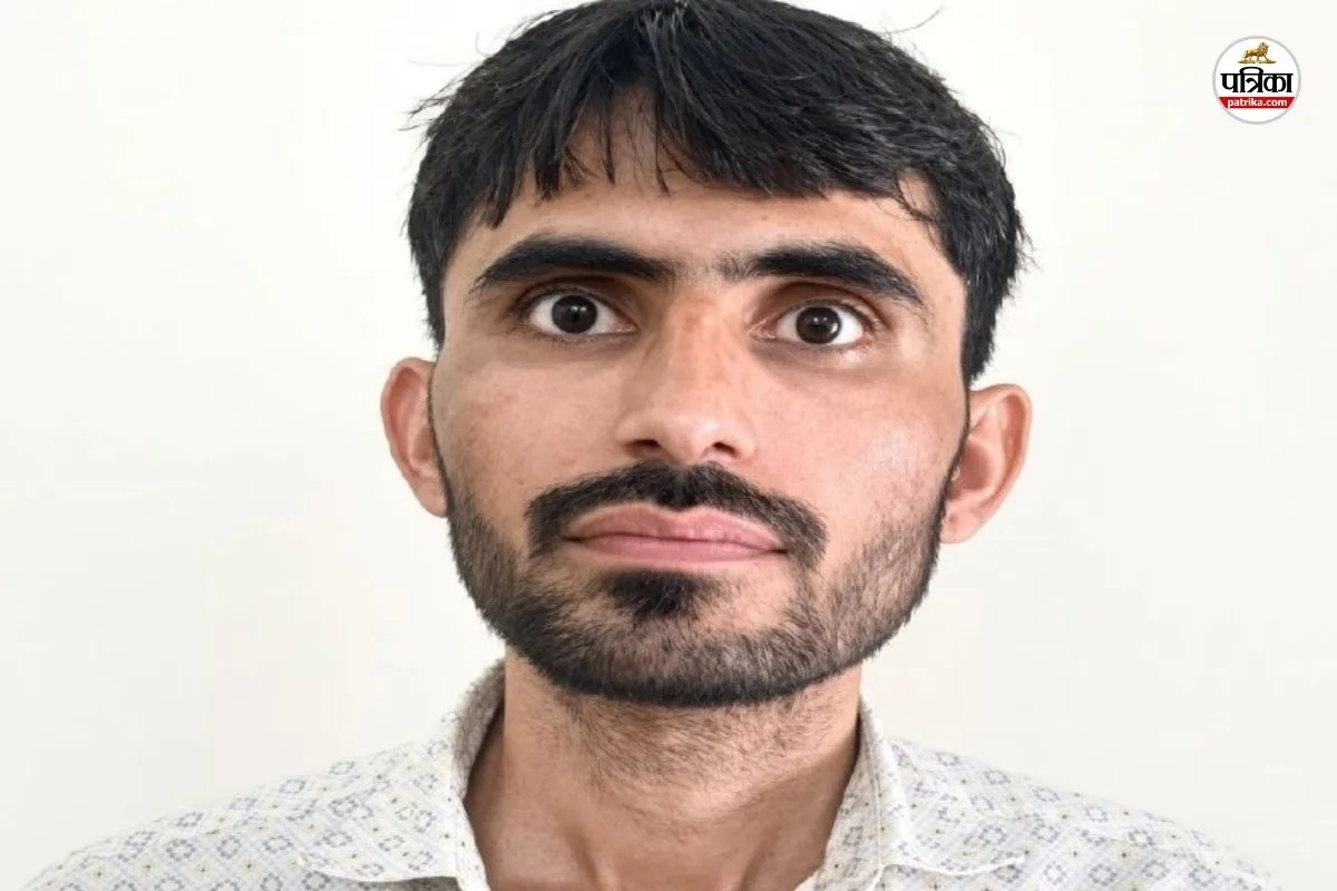 rajasthan teacher recruitment exam absconding accused dinesh arrest sog