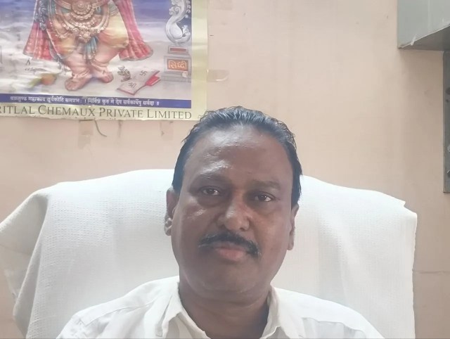 कर्नाटक खादी ग्रामोद्योग संयुक्त संघ के सचिव शिवानंद मठपति