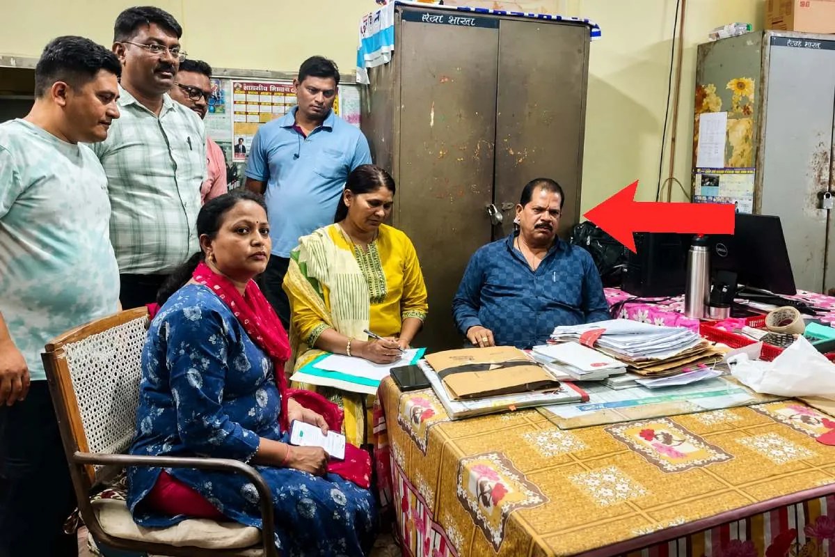 mandla lokayukta action