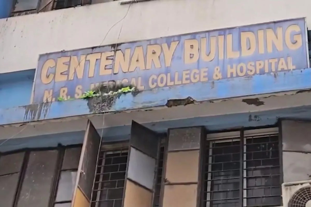 nurse found dead in kolkata