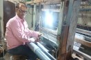 7 अगस्त यानी राष्ट्रीय हथकरघा दिवस...यह सिर्फ एक तारीख नहीं, बल्कि भारतीय संस्कृति के उस ताने-बाने को नमन करने का दिन है, जिसे चंदेरी, महेश्वर और बुरहानपुर के बुनकर अपने हाथों के जादू से गढ़ते हैं।