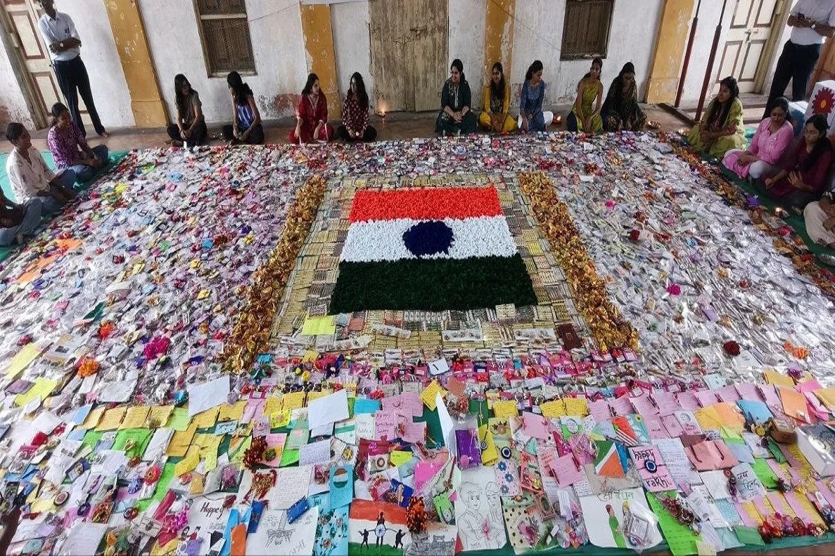 sisters' affection reaches the borders via rakhi threads 68000 rakhi sent for soldiers