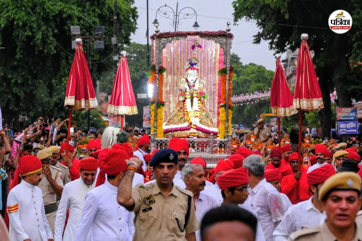 jaipur teej mata royal procession folk artists captivated hearts see photos