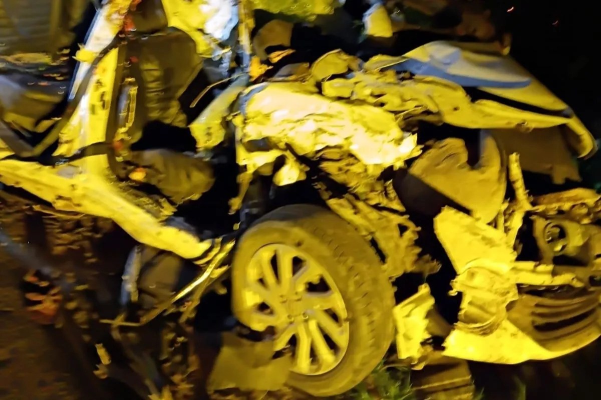 greater noida yamuna expressway accident 4 dead
