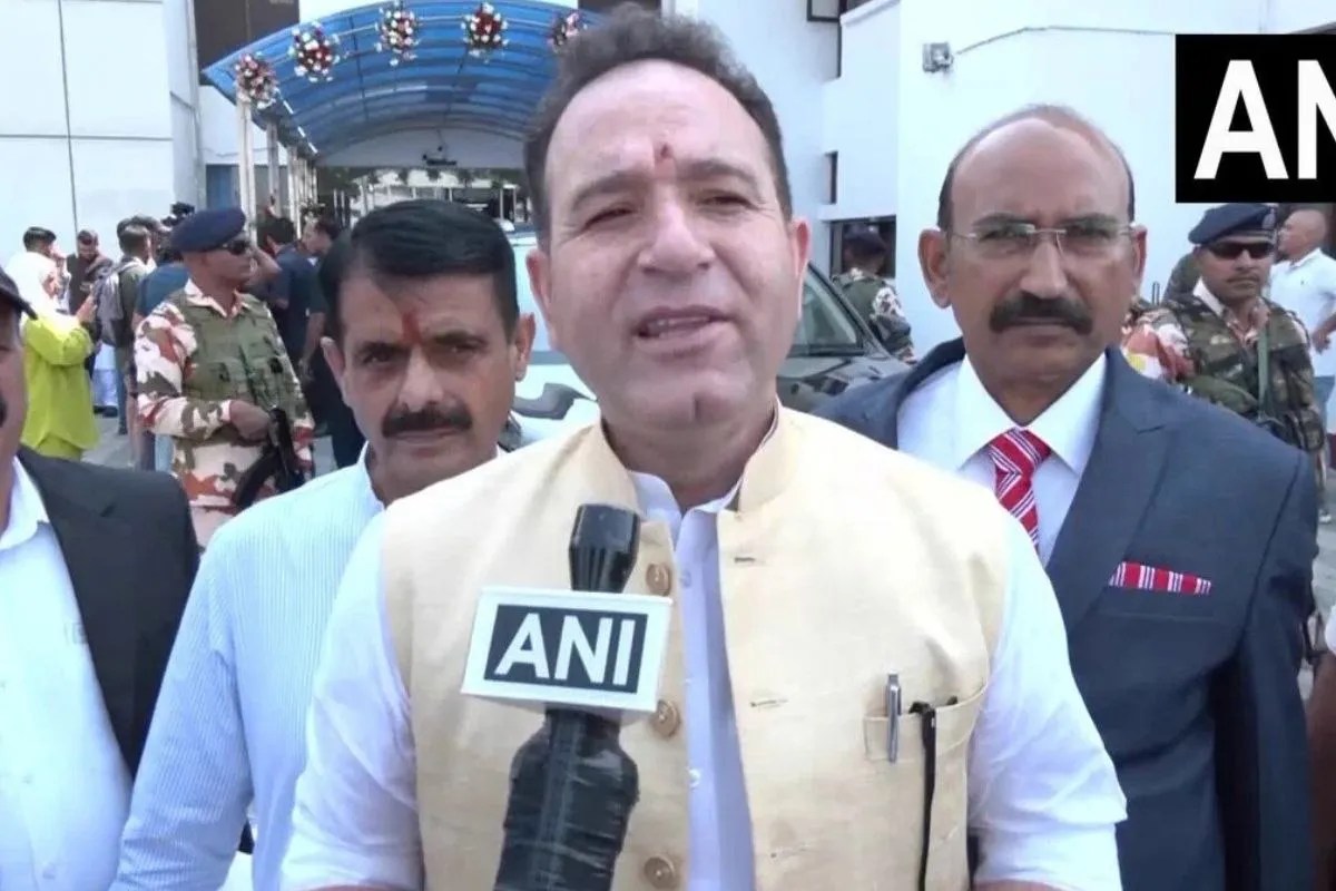 SIR पर जम्मू-कश्मीर नेता प्रतिपक्ष सुनील शर्मा का सवाल, बोले- क्या इसे विदेशियों के लिए खुला छोड़ दिया जाना चाहिए?