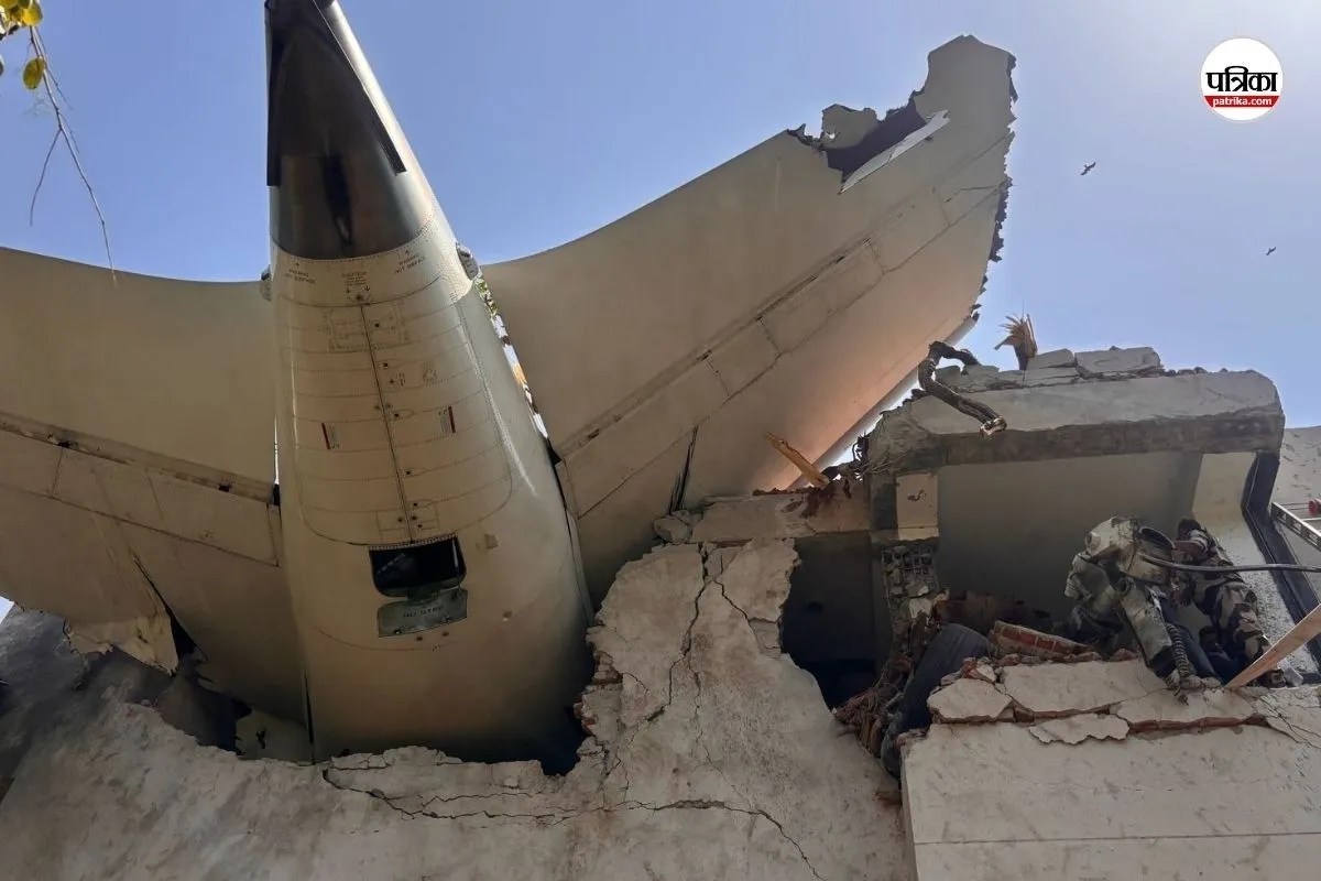 Air India AI-171 Crash Probe: पायलट संगठन ने Boeing 787 के टेक्निकल रिकॉर्ड की व्यापक जांच की मांग की