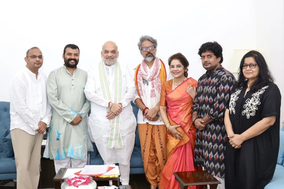 अमित शाह ने 'हनुमान अंश' टीम से की मुलाकात, सोशल मीडिया पर मिली-जुली प्रतिक्रियाएं