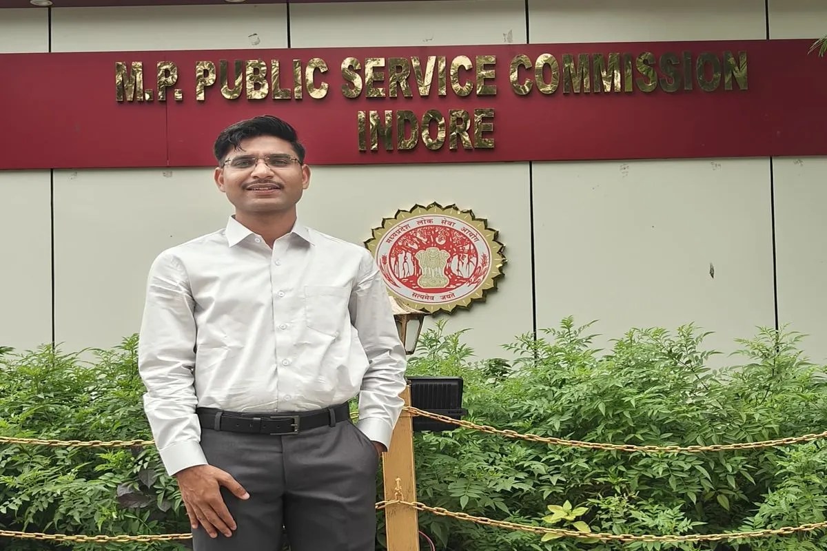 Assistant Registrar Exam in Patidar ratlam news