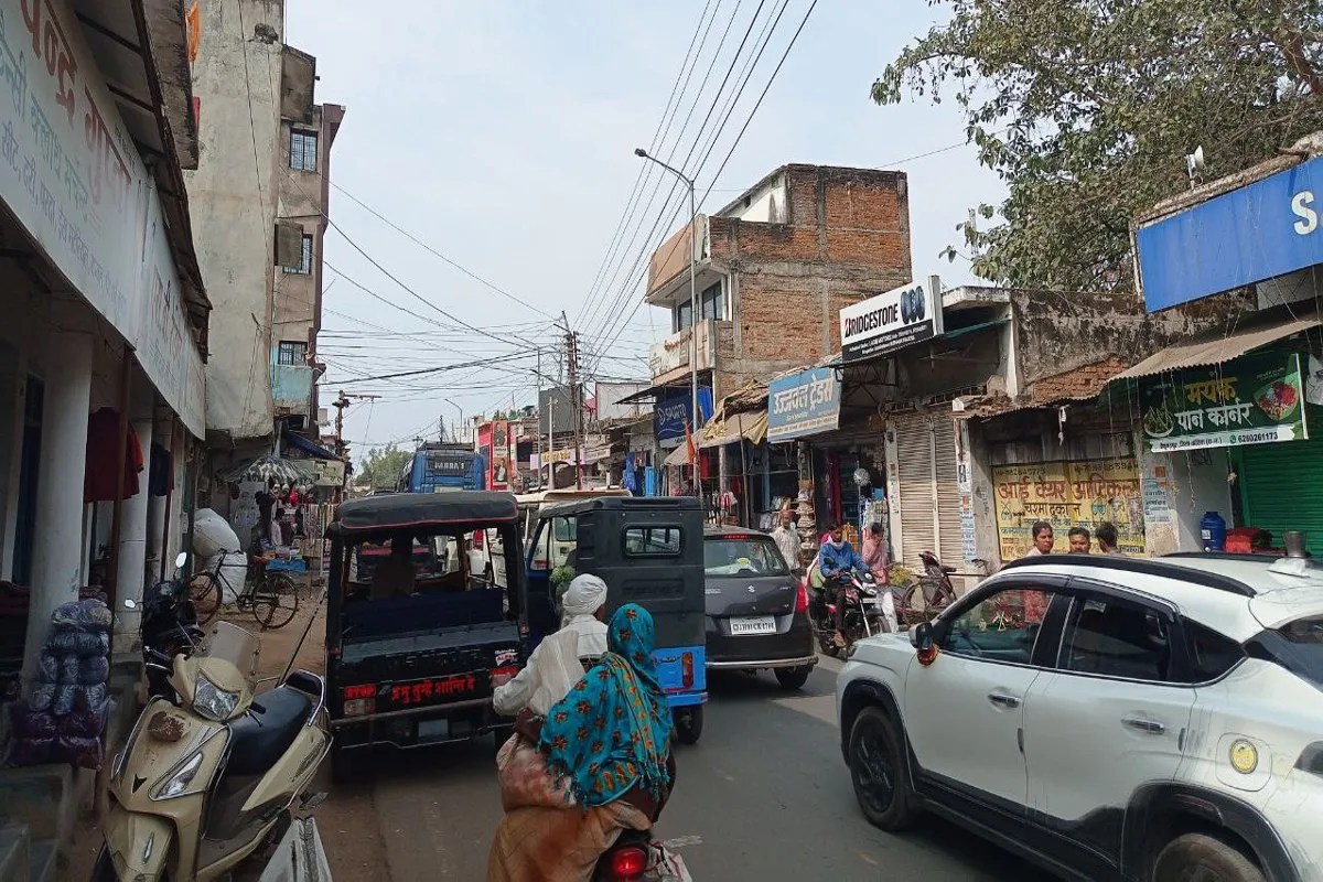 Koria four lane road