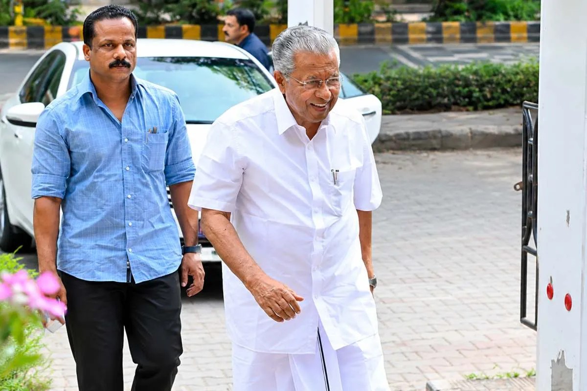 pinarayi vijayan fir ed cmrl monthly payment case veena riyas