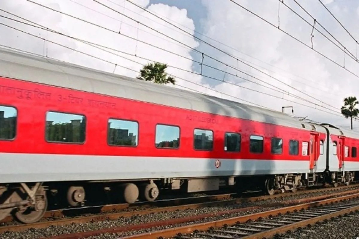 LHB Coach
