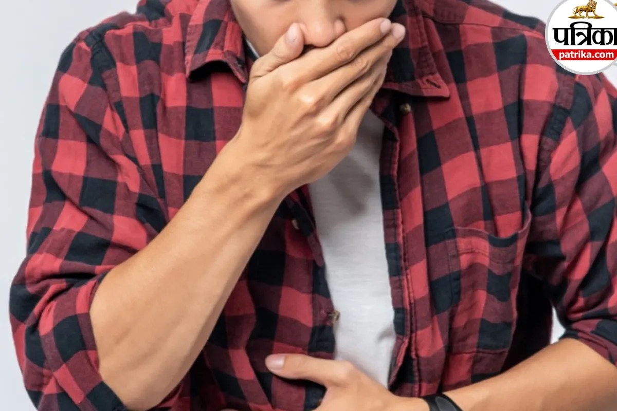 Cyclic vomiting syndrome symptoms,Frequent vomiting episodes causes,CVS disease early signs,