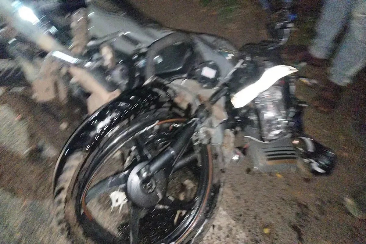 Three Youths Die, Three Injured in Head-on Collision Between Two Motorcycles