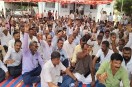 Farmers in Khambhat Stage Sit-in Demanding Regular Water Supply