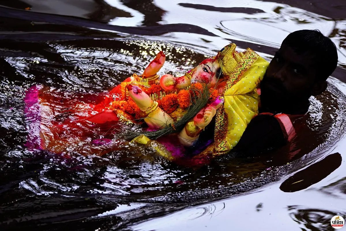 Ganesh Visarjan accident