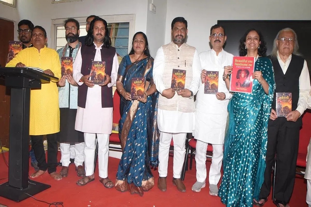 Young Poets and Writers Should Uphold the New Generation's Responsibility Towards Literature and Language
