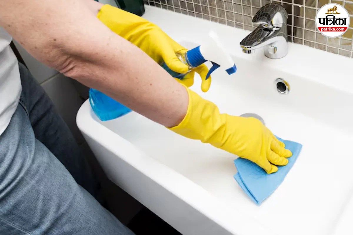 Hard Water Stains, Bathroom Cleaning Tips