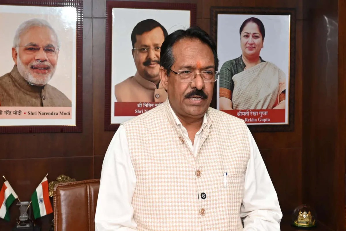 SIR नोटिस पर दिल्ली में सियासी घमासान तेज, हर्ष मल्होत्रा बोले- मतदाताओं को गुमराह कर रहे सौरभ भारद्वाज